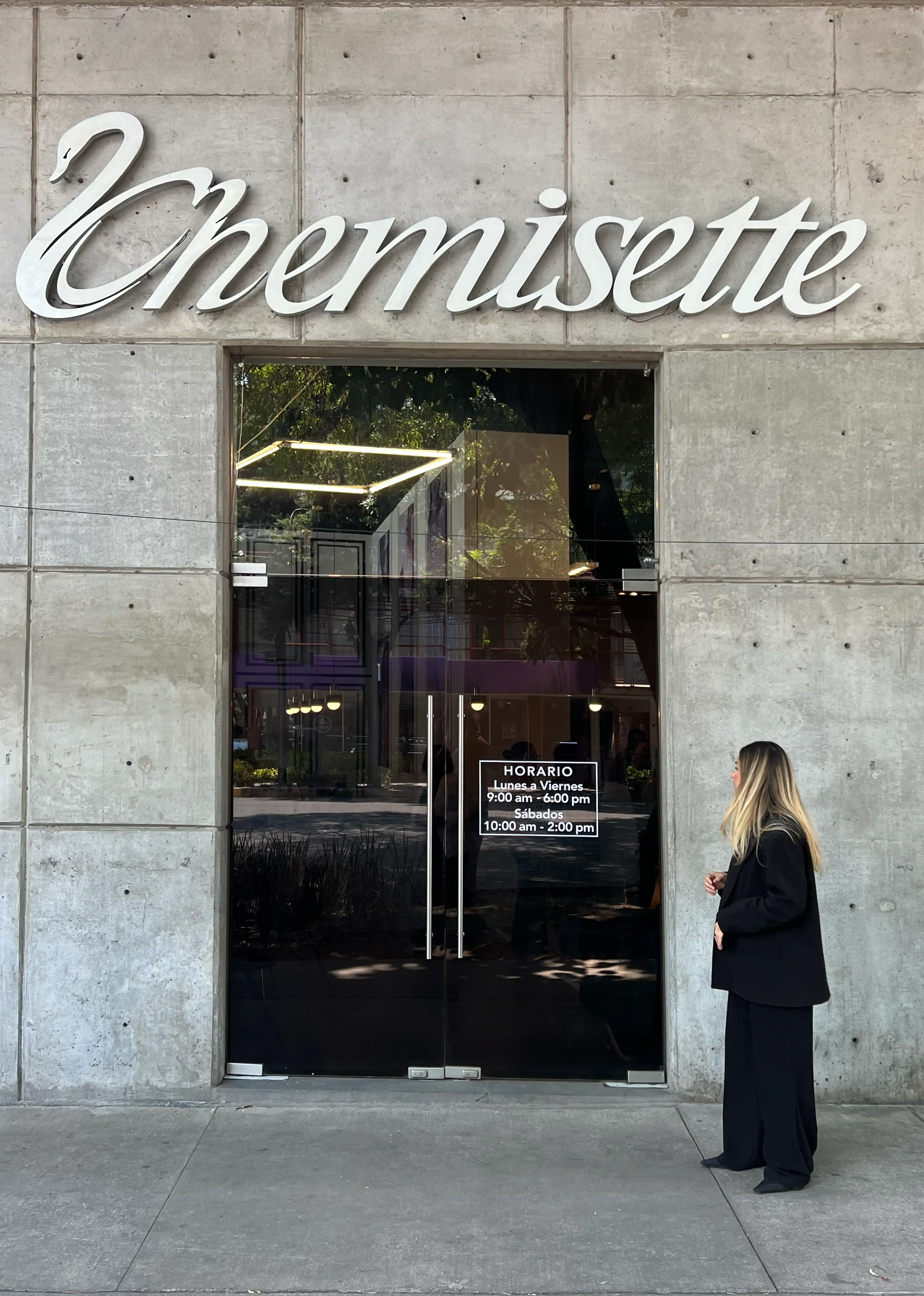 showrooms chemisette